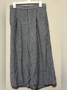 Banana Republic Navy and White Pinstripe Wide Legged Linen Blend Pants